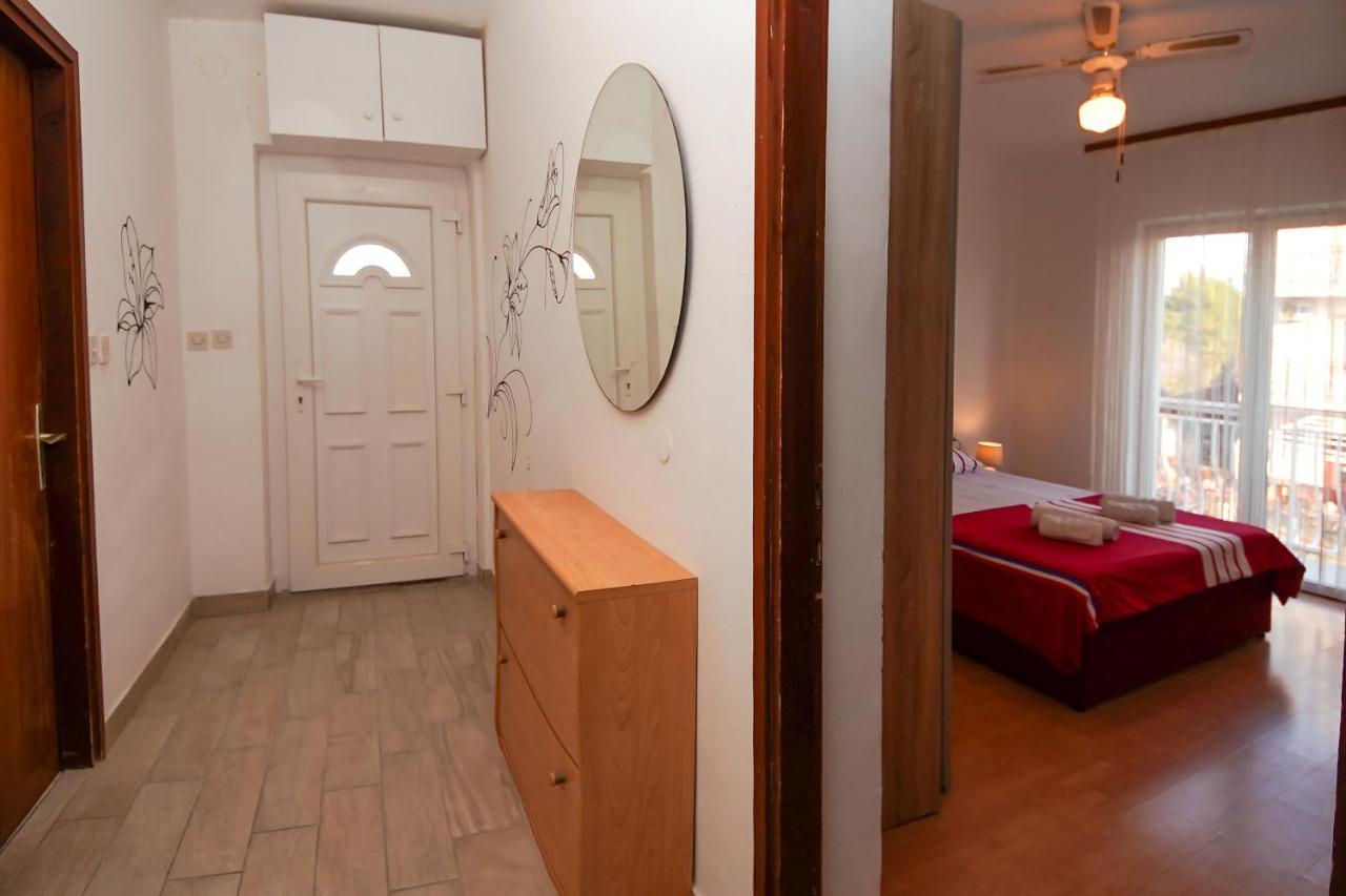 Apartment Ajdukovic Vodice Luaran gambar
